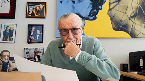 Du kannst jetzt die Stimme von Stan Lee benutzen