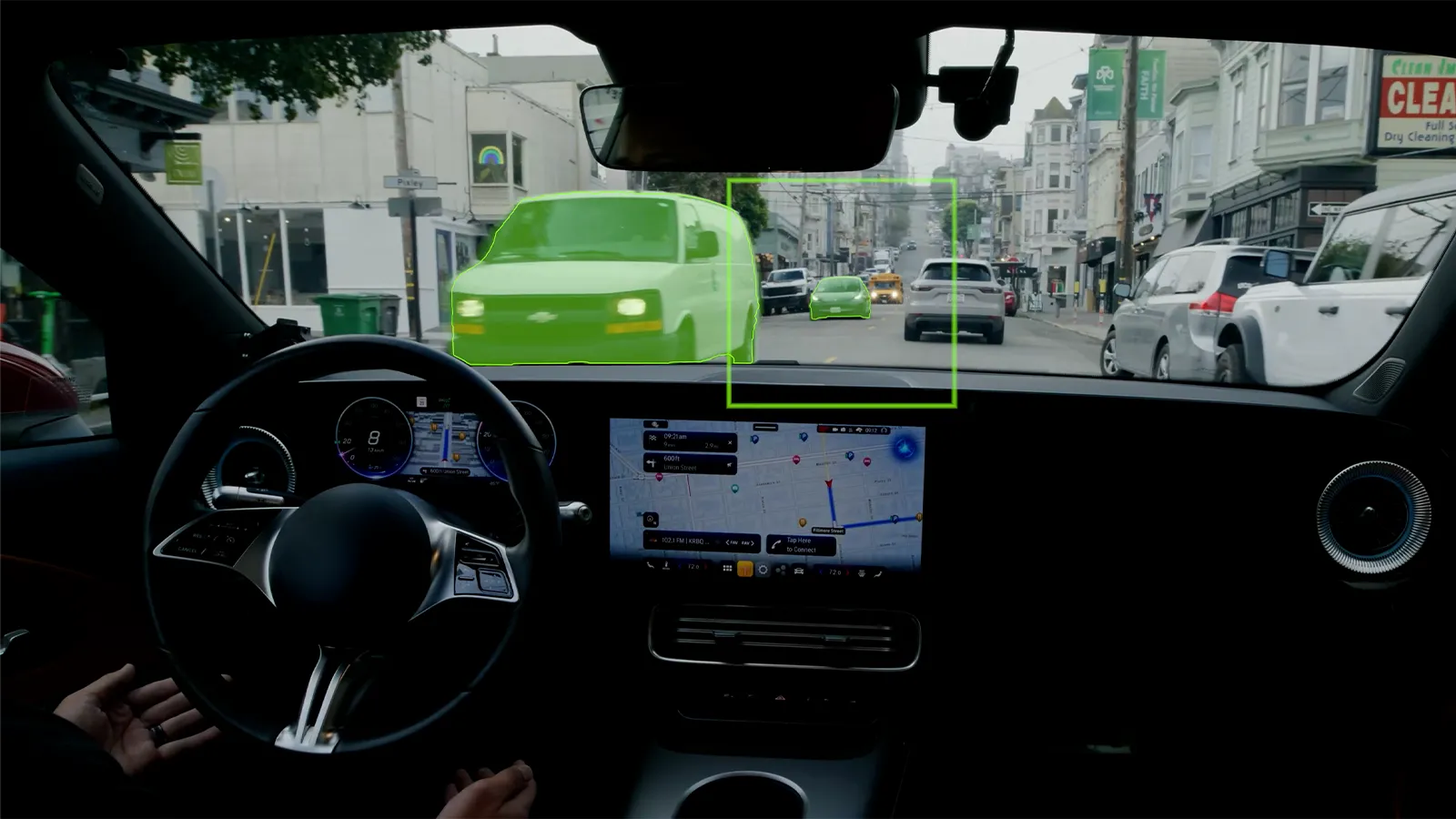 Ein Auto fährt autonom