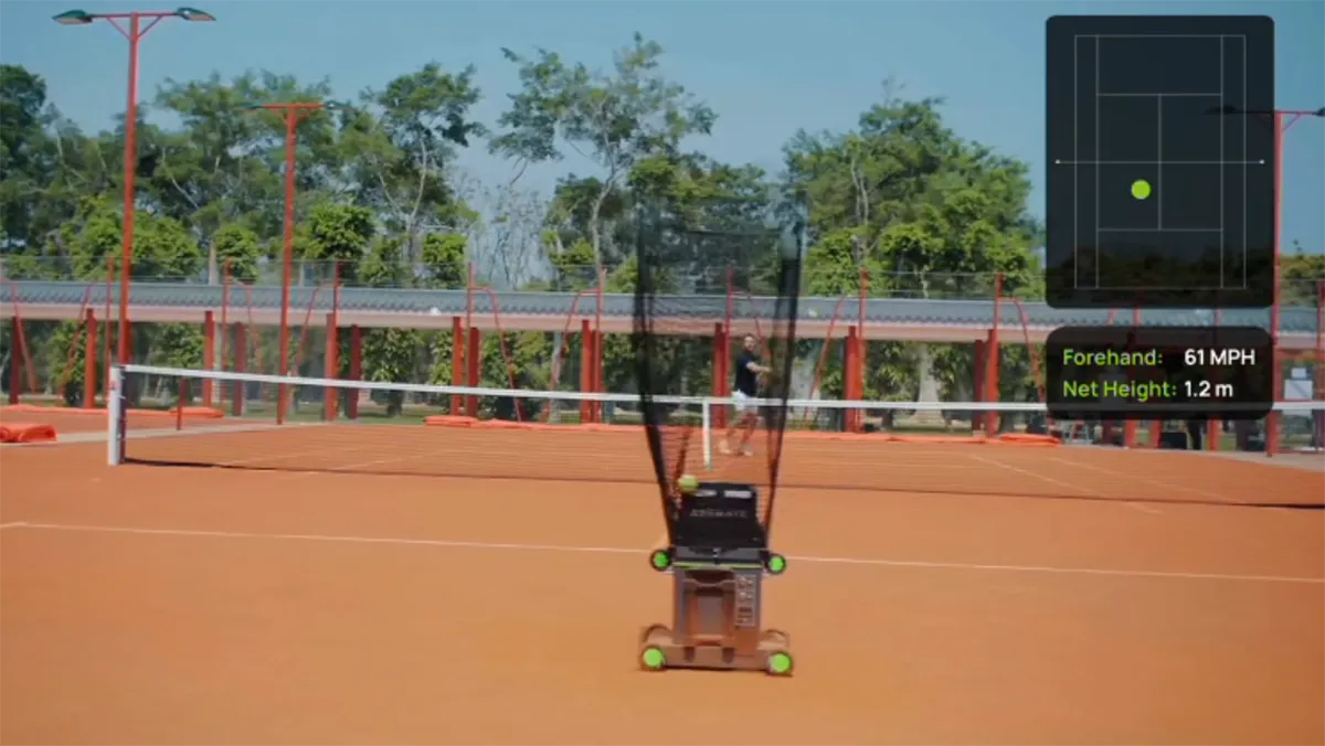 Ein Tennis Roboter